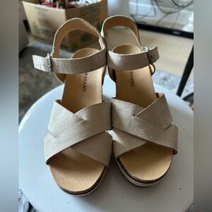 Lucky Brand heeled sandals